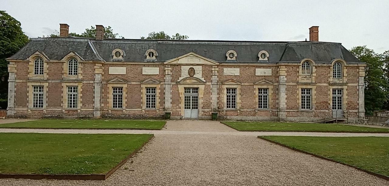Chateau De La Ferte Saint Aubin Bed & Breakfast Exterior foto